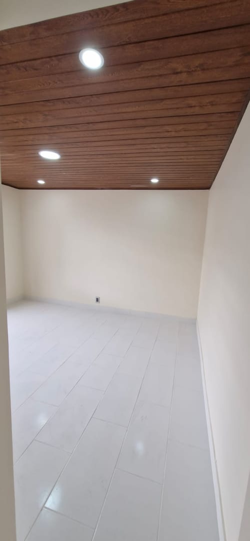 Casa de 3 alcobas en venta en Barrios Unidos, Bogotá, 323 m² · foto 2 de 15