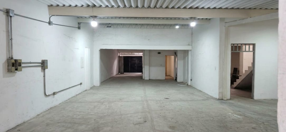 Casa de 3 alcobas en venta en Barrios Unidos, Bogotá, 323 m² · foto 13 de 15
