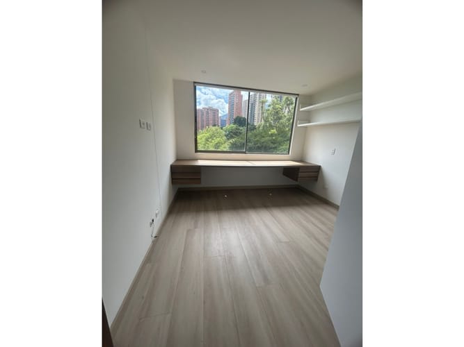 Apartamento de 2 alcobas en arriendo en El Poblado, Medellín, 90 m² · foto 15 de 24