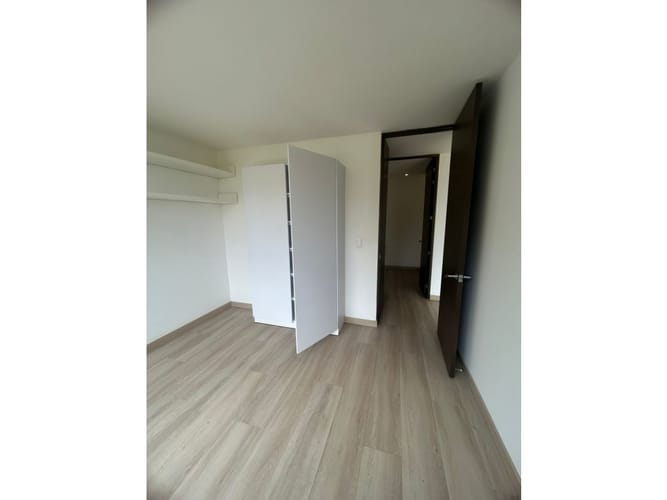 Apartamento de 2 alcobas en arriendo en El Poblado, Medellín, 90 m² · foto 18 de 24