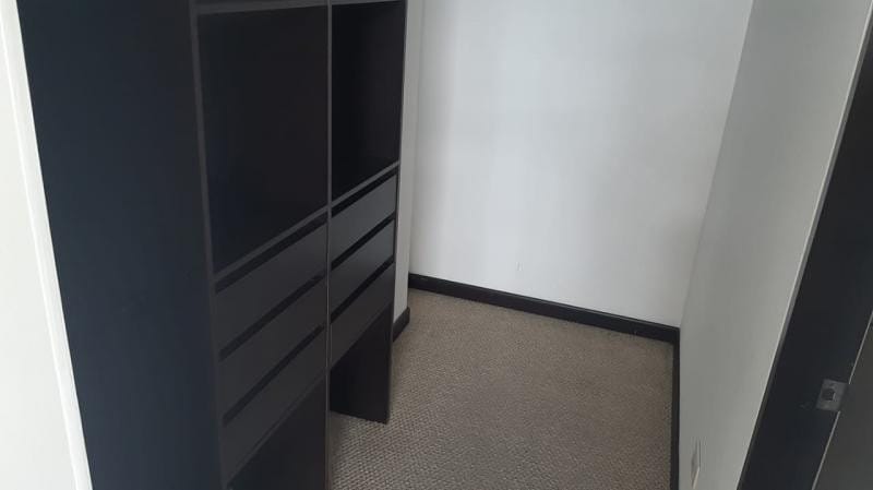 Apartamento de 2 alcobas en venta en Chapinero Alto, Bogotá, 65 m² · foto 10 de 24