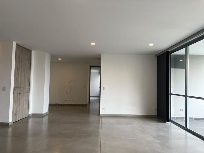 Apartamento de 3 alcobas en arriendo en Quebrada Clara, Envigado, 140 m² · foto 10 de 19