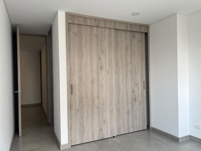 Apartamento de 3 alcobas en arriendo en Quebrada Clara, Envigado, 140 m² · foto 15 de 19