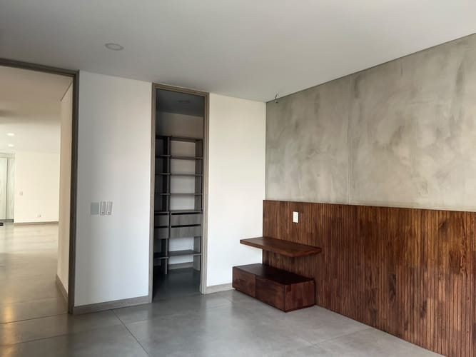 Apartamento de 3 alcobas en arriendo en Quebrada Clara, Envigado, 140 m² · foto 9 de 19