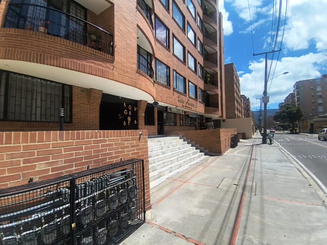 Apartamento de 2 alcobas en venta en Mazuren, Bogotá, 54 m² · foto 2 de 17