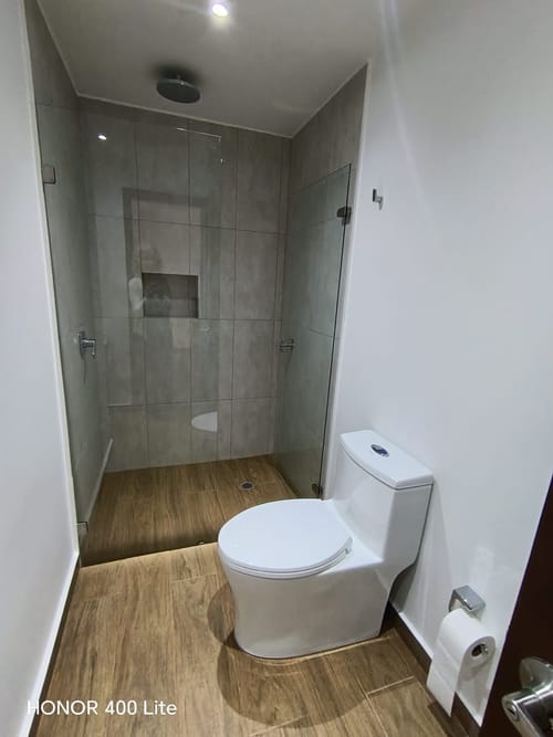 Apartamento de 3 alcobas en arriendo en Santa Barbara, Bogotá, 196 m² · foto 16 de 24