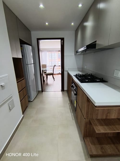Apartamento de 3 alcobas en arriendo en Santa Barbara, Bogotá, 196 m² · foto 3 de 24