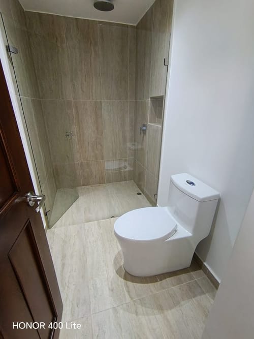 Apartamento de 3 alcobas en arriendo en Santa Barbara, Bogotá, 196 m² · foto 20 de 24
