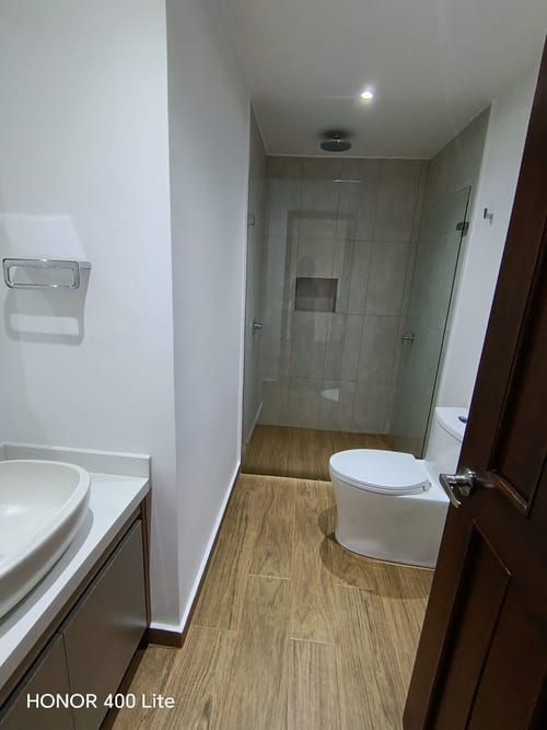 Apartamento de 3 alcobas en arriendo en Santa Barbara, Bogotá, 196 m² · foto 15 de 24