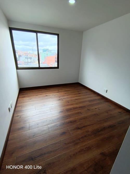 Apartamento de 3 alcobas en arriendo en Santa Barbara, Bogotá, 196 m² · foto 14 de 24