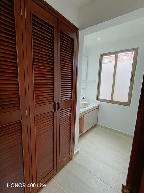 Apartamento de 3 alcobas en arriendo en Santa Barbara, Bogotá, 196 m² · foto 21 de 24