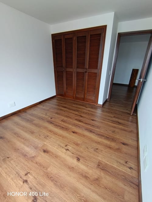 Apartamento de 3 alcobas en arriendo en Santa Barbara, Bogotá, 196 m² · foto 11 de 24