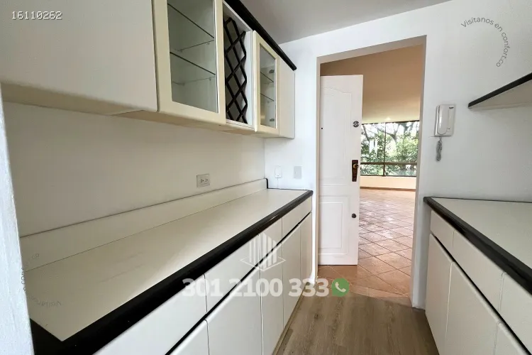 Apartamento de 3 alcobas en arriendo en La Inmaculada, Envigado, 140 m² · foto 9 de 24
