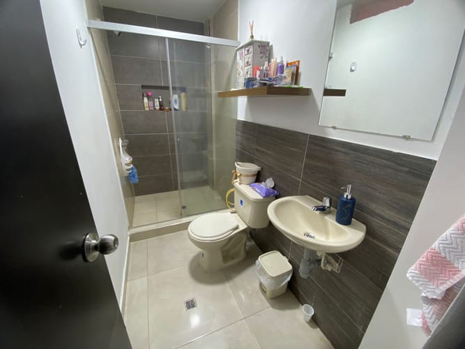 Casa de 11 alcobas en venta en Ciudad Capri, Cali, 389 m² · foto 8 de 24