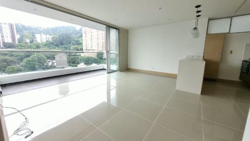Apartamento de 2 alcobas en arriendo en Asomadera No.2, Medellín, 68 m² · foto 4 de 16
