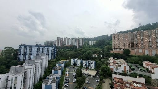 Apartamento de 2 alcobas en arriendo en Asomadera No.2, Medellín, 68 m² · foto 6 de 16