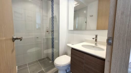 Apartamento de 2 alcobas en arriendo en Asomadera No.2, Medellín, 68 m² · foto 12 de 16
