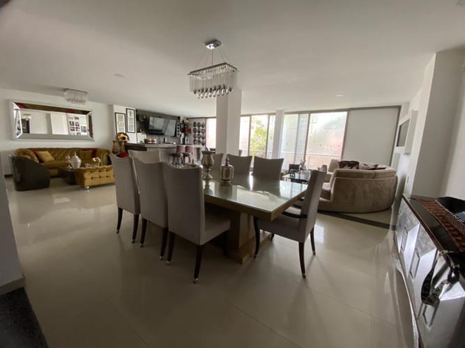 Casa de 4 alcobas en venta en Ciudad Jardin, Cali, 455 m² · foto 9 de 24