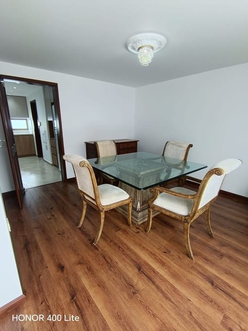 Apartamento de 3 alcobas en arriendo en Santa Barbara, Bogotá, 196 m² · foto 2 de 24