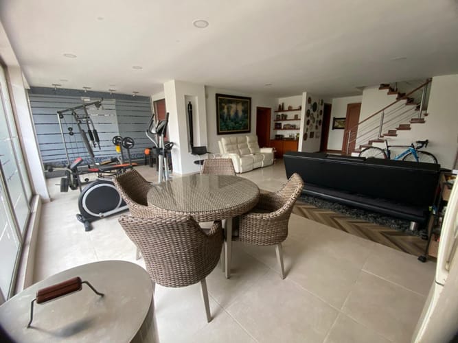 Casa de 4 alcobas en venta en Ciudad Jardin, Cali, 455 m² · foto 17 de 24