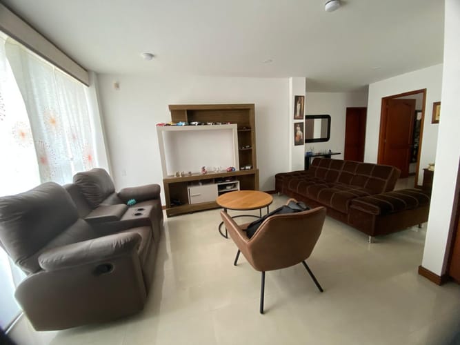 Casa de 4 alcobas en venta en Ciudad Jardin, Cali, 455 m² · foto 24 de 24