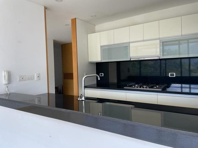 Apartamento de 4 alcobas en arriendo en Santa Teresita, Cali, 181 m² · foto 10 de 24