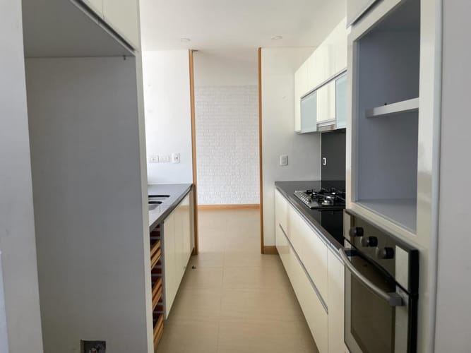 Apartamento de 4 alcobas en arriendo en Santa Teresita, Cali, 181 m² · foto 11 de 24