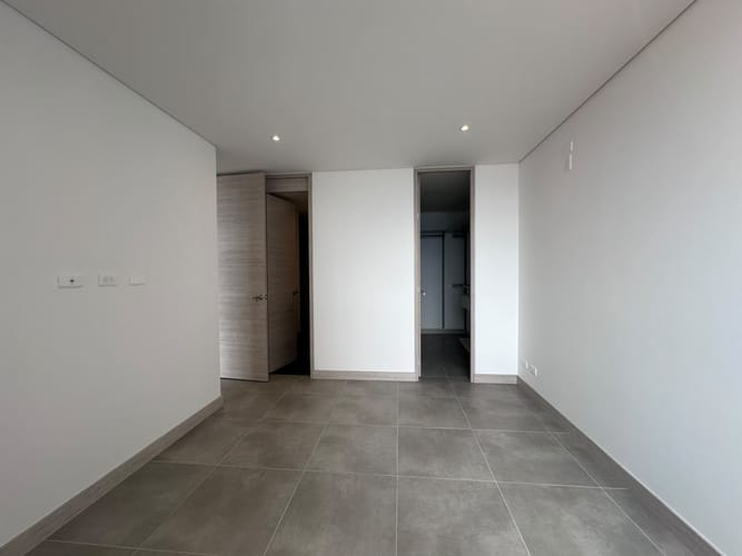 Apartamento de 1 alcoba en arriendo en El Poblado, Medellín, 67 m² · foto 10 de 12