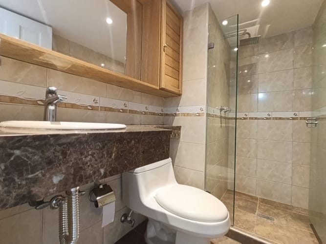 Apartamento de 3 alcobas en arriendo en Loma Del Escobero, Envigado, 100 m² · foto 2 de 17