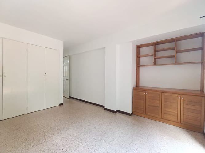 Apartamento de 3 alcobas en arriendo en Loma Del Escobero, Envigado, 100 m² · foto 3 de 17