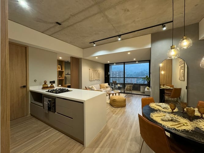 Apartamento de 2 alcobas en venta en Loma De Las Brujas, Envigado, 91 m² · foto 3 de 24