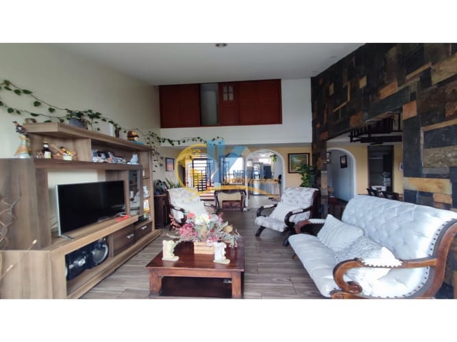 Apartamento de 3 alcobas en venta en Cañaveral, Floridablanca, 143 m² · foto 2 de 24