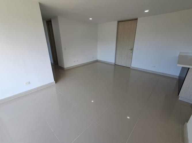 Apartamento de 3 alcobas en arriendo en Monteazul, Sabaneta, 68 m² · foto 3 de 17