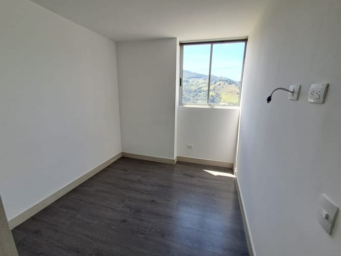 Apartamento de 3 alcobas en arriendo en Monteazul, Sabaneta, 68 m² · foto 11 de 17