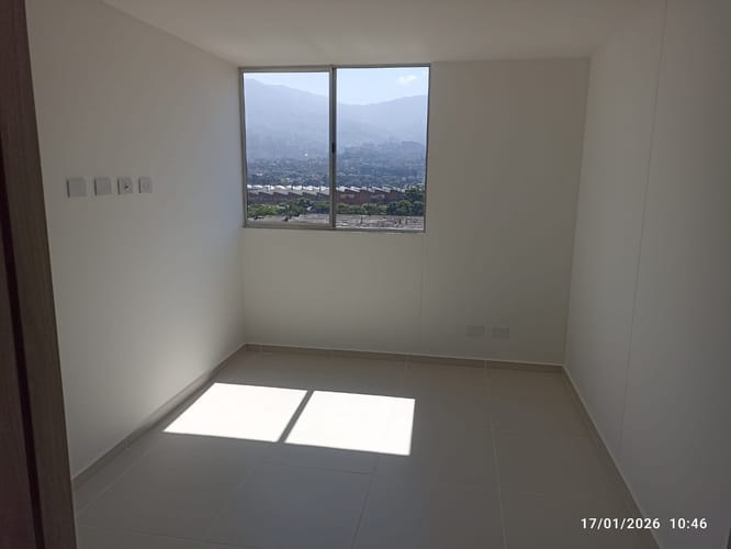 Apartamento de 3 alcobas en venta en Zona Industrial No. 1, Itagüí, 63 m² · foto 12 de 17