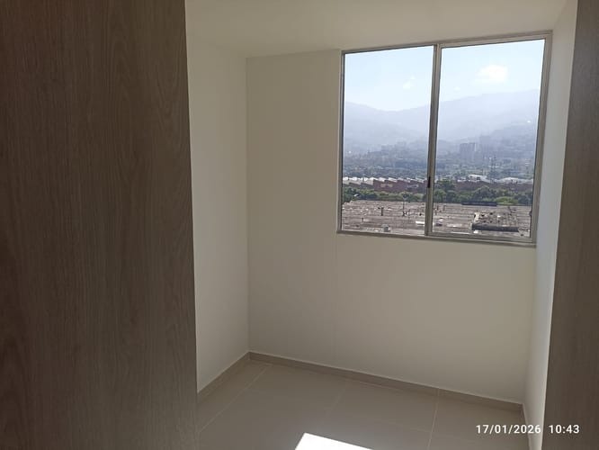 Apartamento de 3 alcobas en venta en Zona Industrial No. 1, Itagüí, 63 m² · foto 14 de 17