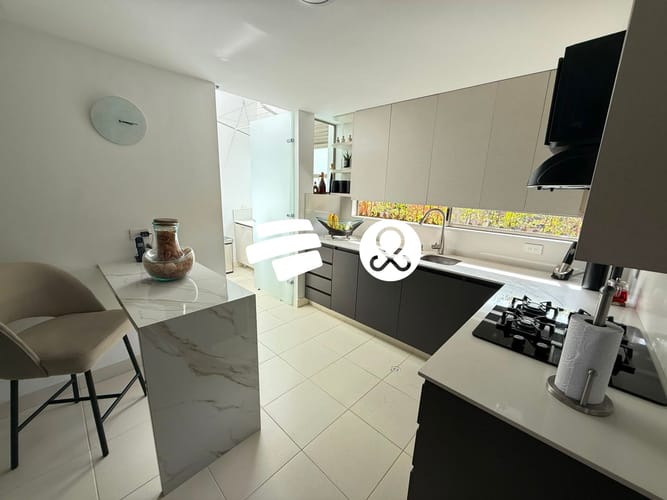 Casa de 3 alcobas en venta en Zona Centro, Envigado, 283 m² · foto 2 de 22