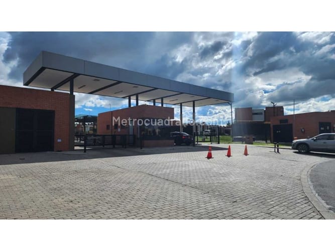 Casa de 3 alcobas en arriendo en Cr. Caminos De Chunugua, Cajicá, 134 m² · foto 10 de 13