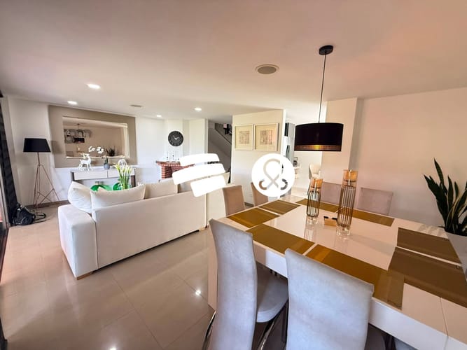 Casa de 3 alcobas en venta en Zona Centro, Envigado, 283 m² · foto 5 de 22