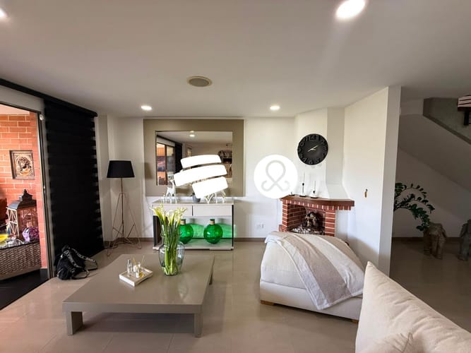 Casa de 3 alcobas en venta en Zona Centro, Envigado, 283 m² · foto 14 de 22