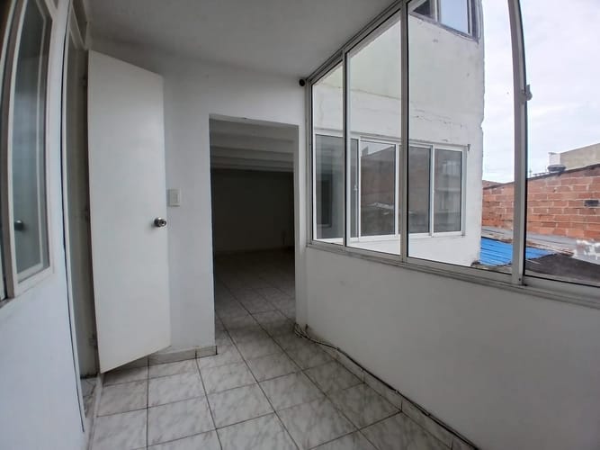 Apartamento de 3 alcobas en arriendo en Cadiles, Bucaramanga, 83 m² · foto 5 de 10