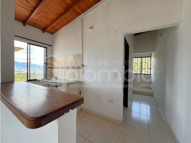 Apartaestudio en arriendo en Los Gomez, Itagüí, 50 m² · foto 5 de 11
