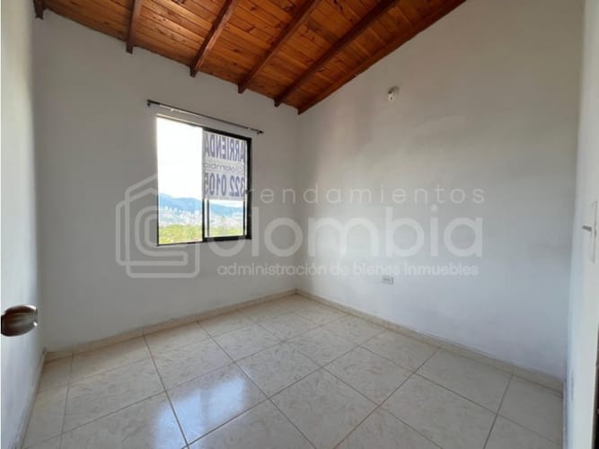 Apartaestudio en arriendo en Los Gomez, Itagüí, 50 m² · foto 8 de 11