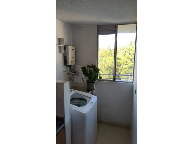 Apartamento de 3 alcobas en venta en Loma Del Indio, Medellín, 60 m² · foto 13 de 21