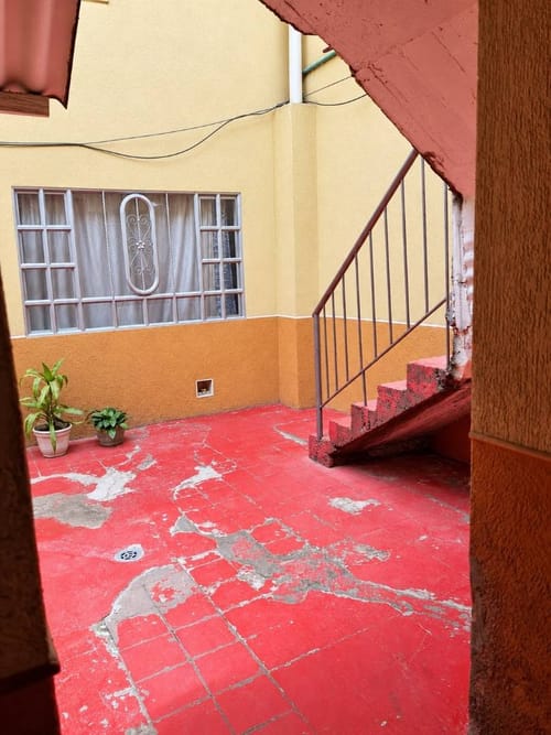 Casa de 9 alcobas en venta en La Estrada, Bogotá, 262 m² · foto 3 de 16