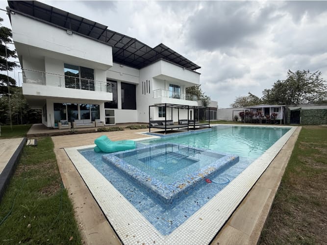 Casa de 4 alcobas en venta en La Morada, Jamundí, 630 m² · foto 2 de 24