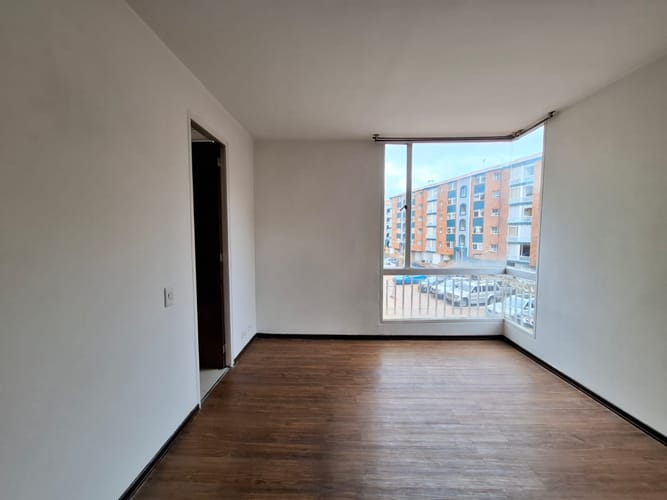 Apartamento de 3 alcobas en venta en Mirandela, Bogotá, 75 m² · foto 7 de 24