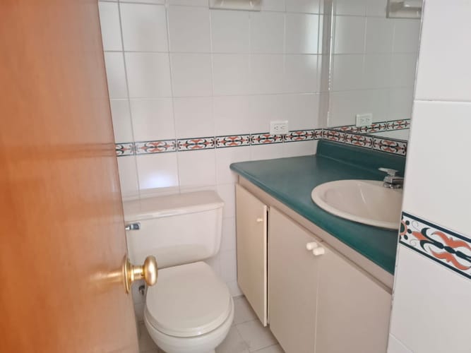 Apartamento de 3 alcobas en venta en Mirandela, Bogotá, 75 m² · foto 12 de 24