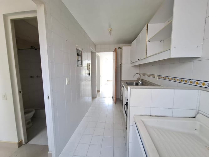 Apartamento de 3 alcobas en venta en Mirandela, Bogotá, 75 m² · foto 14 de 24