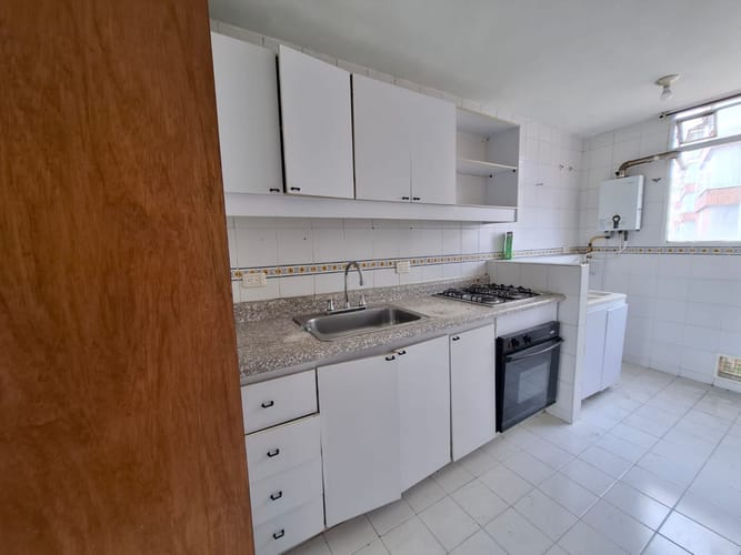 Apartamento de 3 alcobas en venta en Mirandela, Bogotá, 75 m² · foto 18 de 24